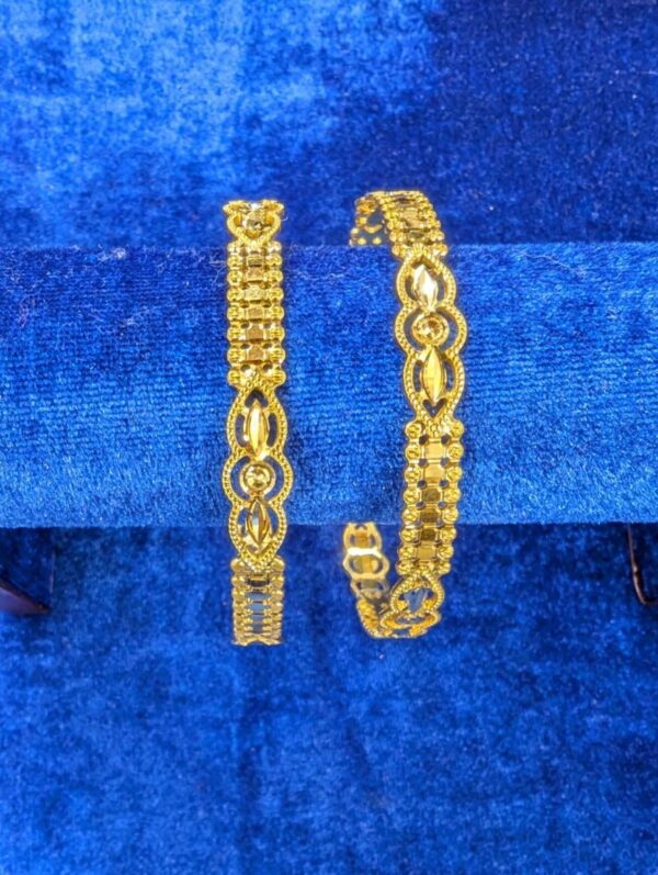 Women’s bangles collection – 29.94 Grams – 22K