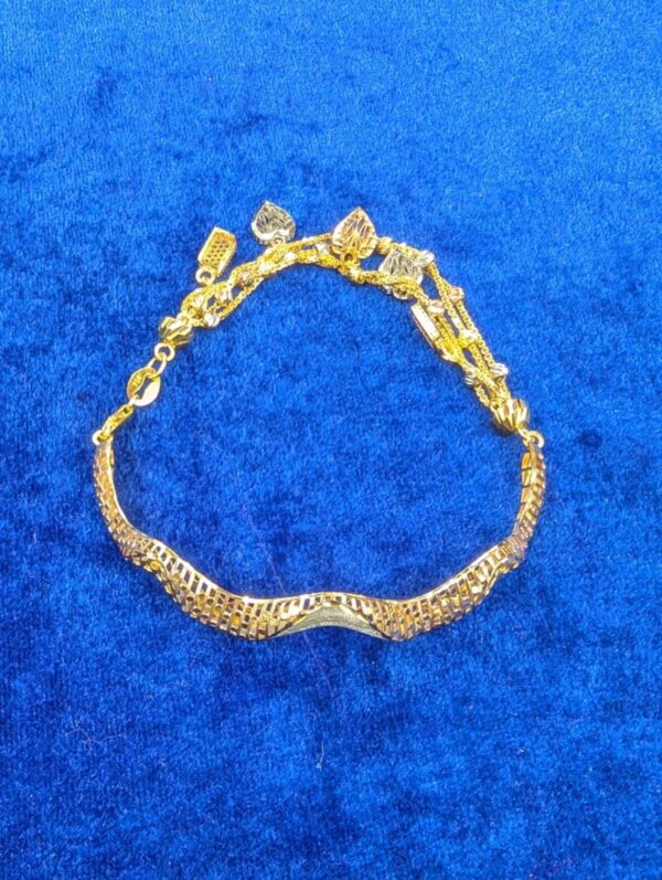 Women’s bracelet collection – 12.48 Grams – 22K