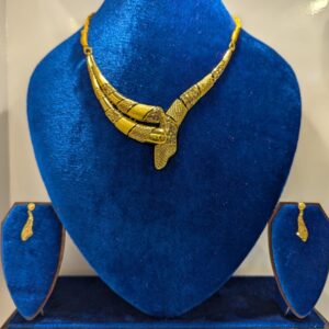 Women’s necklace with earrings collection – 18.07 Grams – 22K